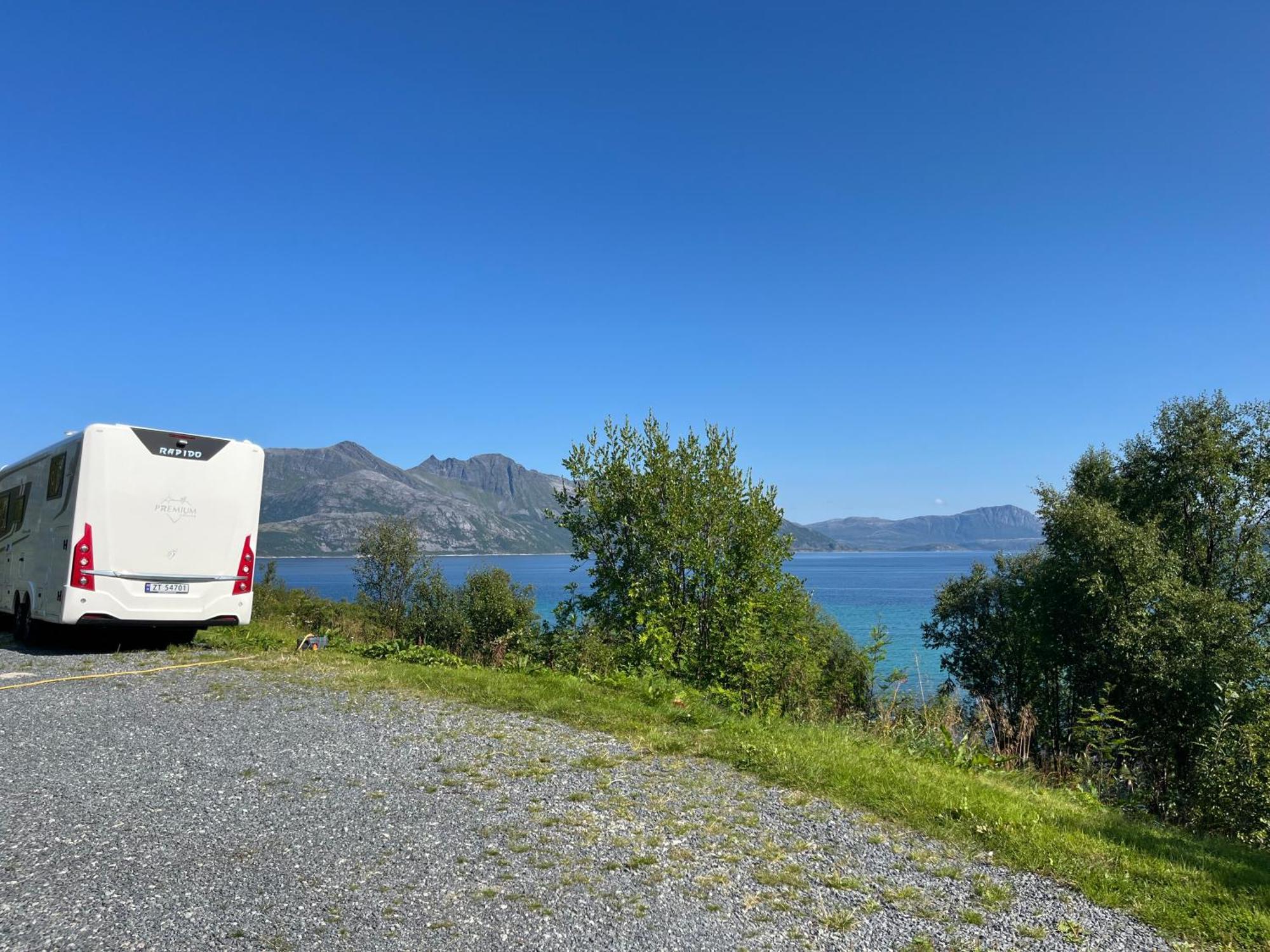 Fantastic View, Quiet And Relaxing By The Sea Βίλα Kvaloya Εξωτερικό φωτογραφία